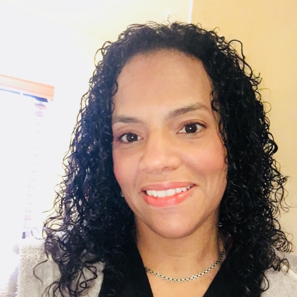 Meet your Posher, Dania